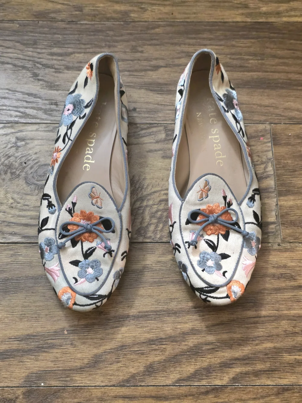 kate spade Cream Embroidered Floral Loafers with Blue, Orange & Pink Details 7.5